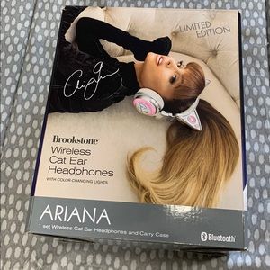 Brookstone limitededition ariana grande headphones